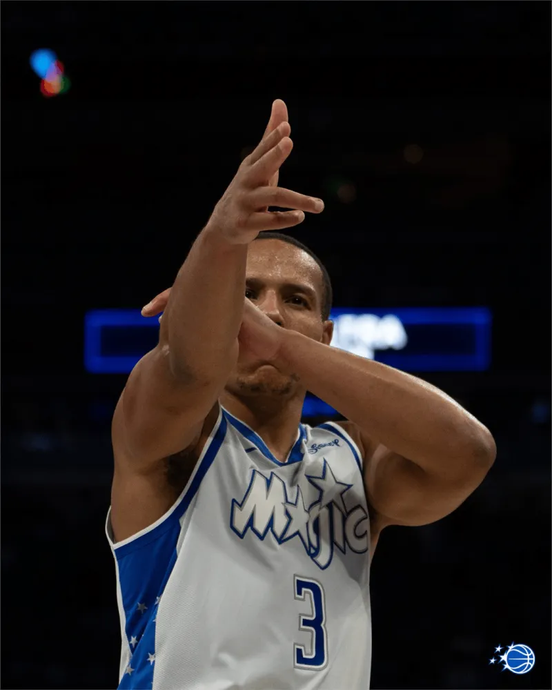 mk体育-哈登谈贝恩关键三分：那球投的很棒，漂移的都快到界外去了